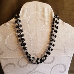 Black And Clear Acrylic 3 Layer Oval Beaded Necklace EUC Approx. 12 1/4 Inches